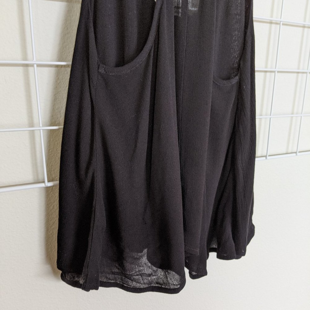 Buttons Francesca's Racerback Flowy Tank Top - Picture 7 of 7